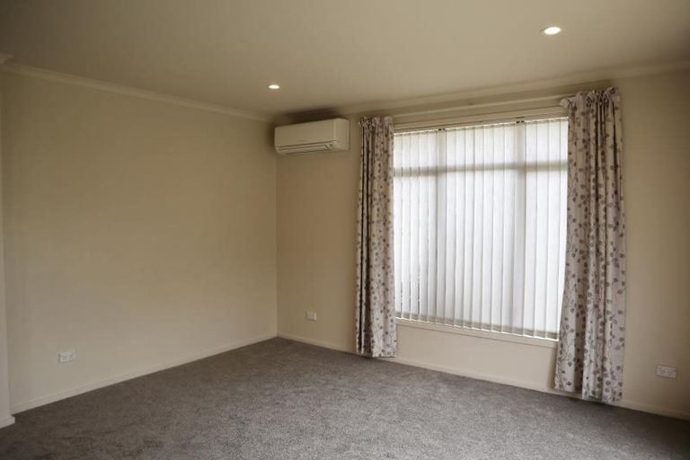 Photo of property in 16 Te Manatu Drive, Huntington, Hamilton, 3210