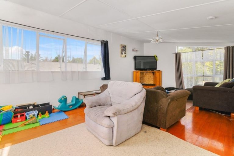 Photo of property in 126 Koutu Road, Kawaha Point, Rotorua, 3010