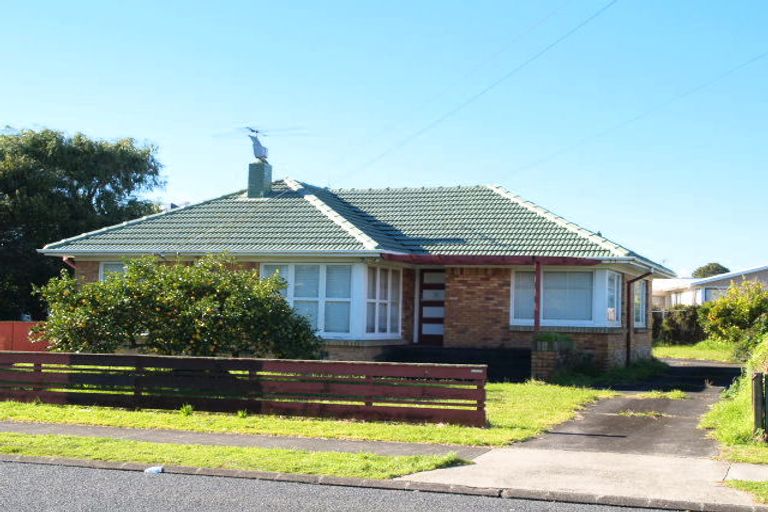 Photo of property in 84 Rosella Road, Mangere East, Auckland, 2024