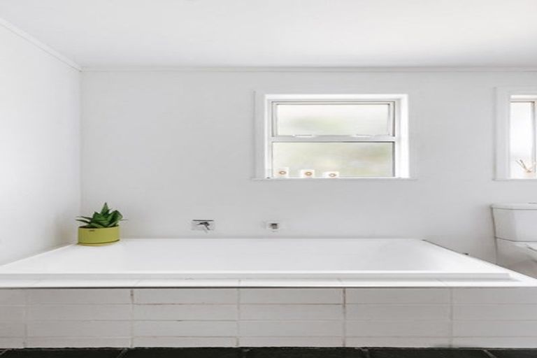 Photo of property in 18 Beach Street, Whakatane, 3120