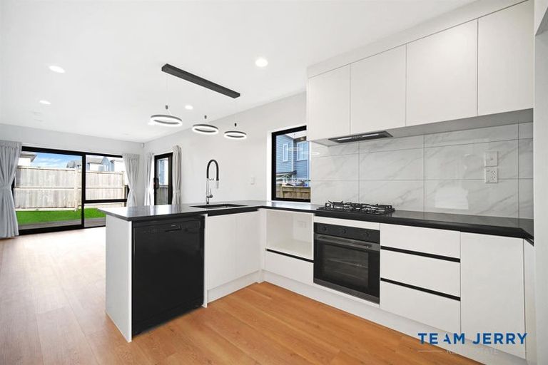 Photo of property in 61 Survila Street, Papakura, 2110