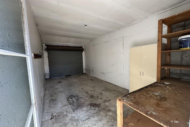 Photo of property in 1/23 Mana Esplanade, Paremata, Porirua, 5026