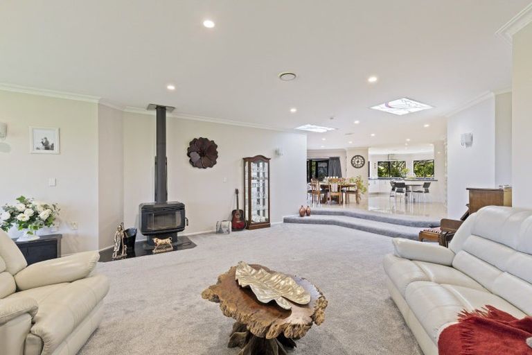 Photo of property in 1179 Devon Road, Bell Block, New Plymouth, 4373