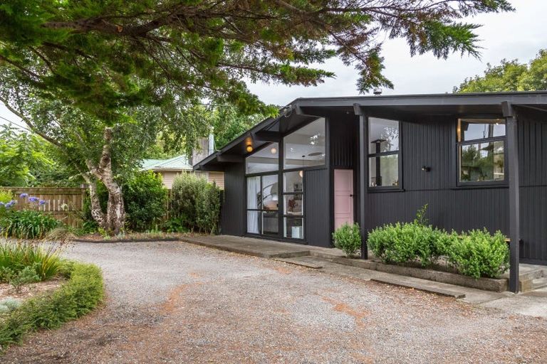 Photo of property in 53 Brandon Street, Featherston, 5710