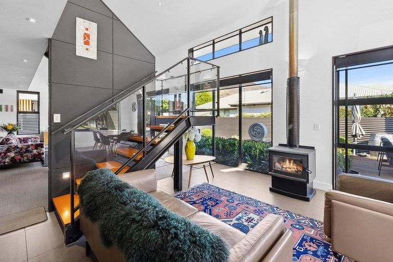 Photo of property in 21 Stonebrook Drive, Wanaka, 9305