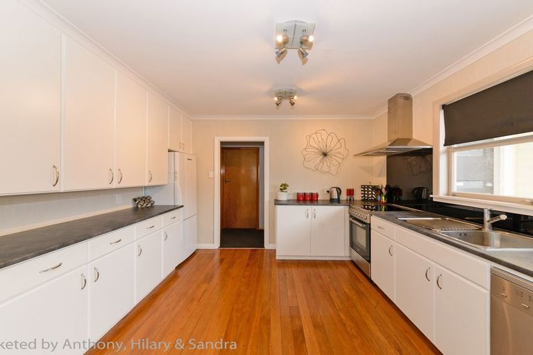 Photo of property in 7 Liverpool Street, Takaro, Palmerston North, 4412