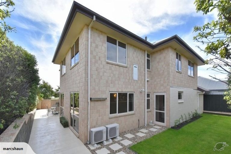 Photo of property in 6 Titirangi Crescent, Parklands, Christchurch, 8083