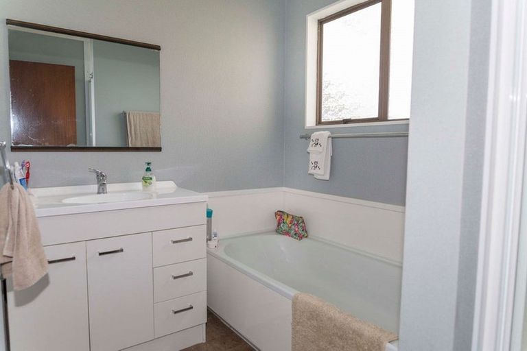 Photo of property in 17 Victor Street, Dannevirke, 4930