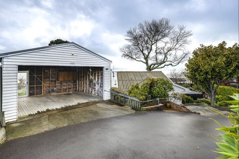 Photo of property in 130 Thompson Road, Bluff Hill, Napier, 4110