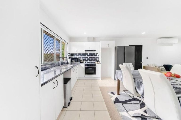 Photo of property in 11c Sturges Road, Henderson, Auckland, 0612