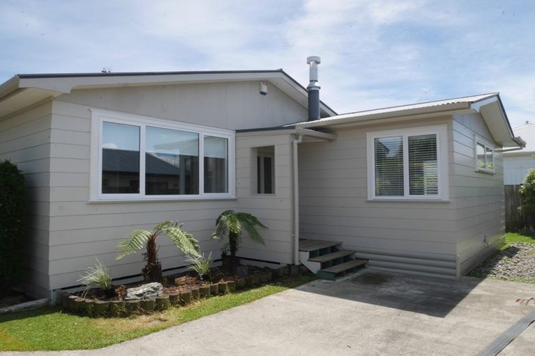 Photo of property in 11b Te Kupe Road, Paraparaumu Beach, Paraparaumu, 5032