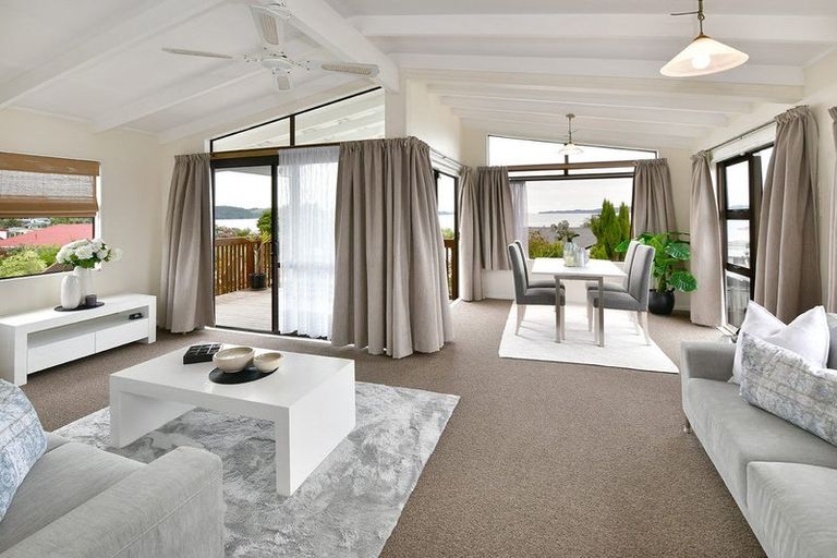 Photo of property in 14 Carmen Terrace, Snells Beach, 0920