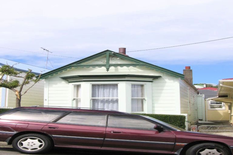 Photo of property in 8 Milton Street, Berhampore, Wellington, 6023