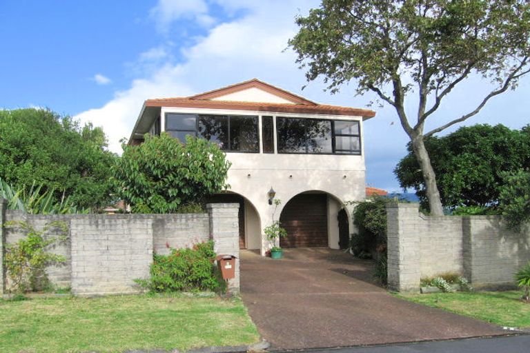 Photo of property in 8 Ullswater Place, Half Moon Bay, Auckland, 2012