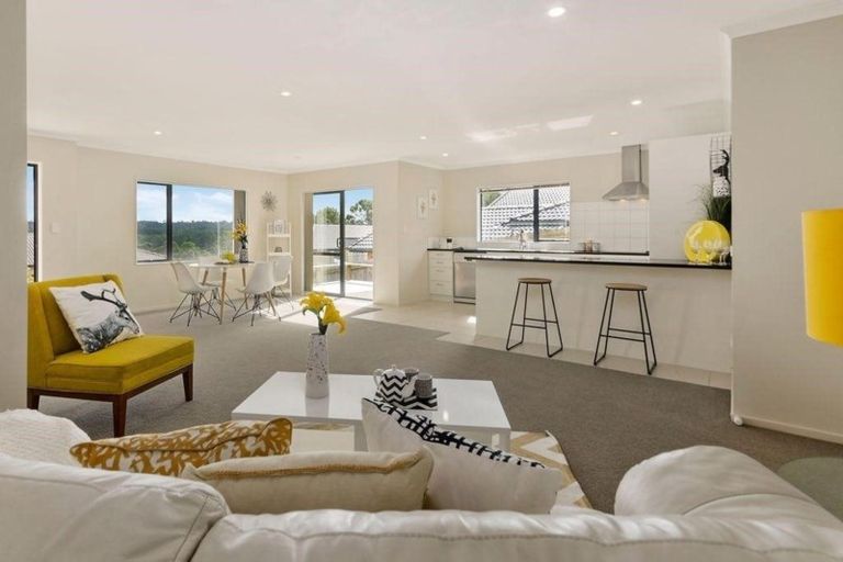 Photo of property in 65 Tiriwa Drive, Massey, Auckland, 0614