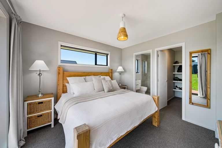 Photo of property in 70 Kingsdowne Drive, West Melton, 7618