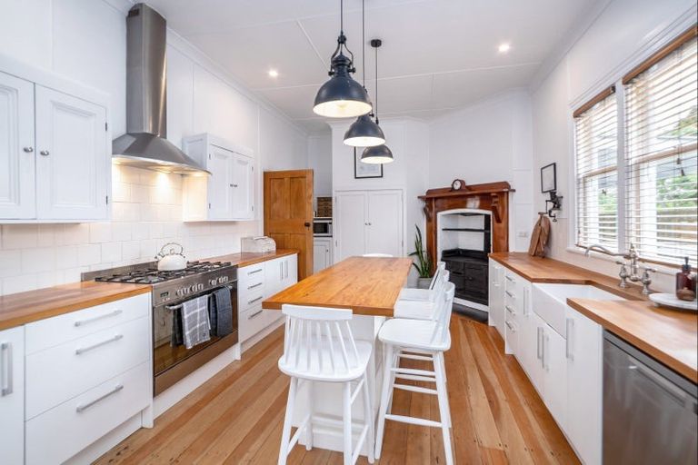 Photo of property in 97 Fox Street, Featherston, 5710