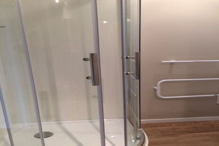 Photo of property in 11 Taioma Crescent, Te Atatu Peninsula, Auckland, 0610