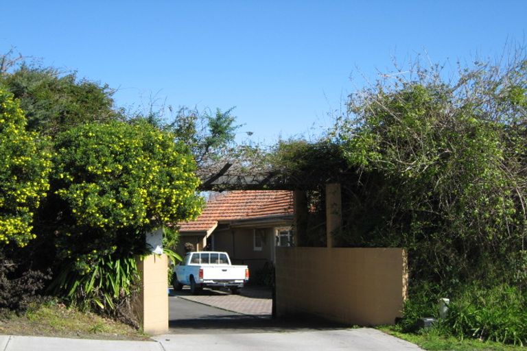 Photo of property in 56 Lucknow Road, Havelock North, 4130