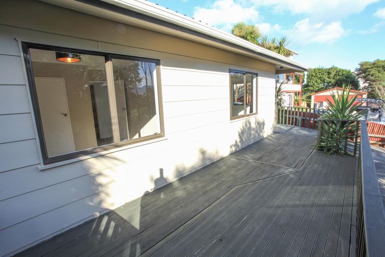 Photo of property in 16b Kaitoke Street, Raglan, 3225