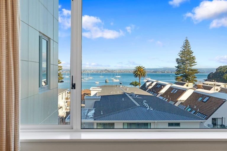 Photo of property in 21/12 Maunganui Road, Mount Maunganui, 3116