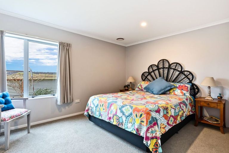 Photo of property in 8 Warren Street, Foxton Beach, Foxton, 4815