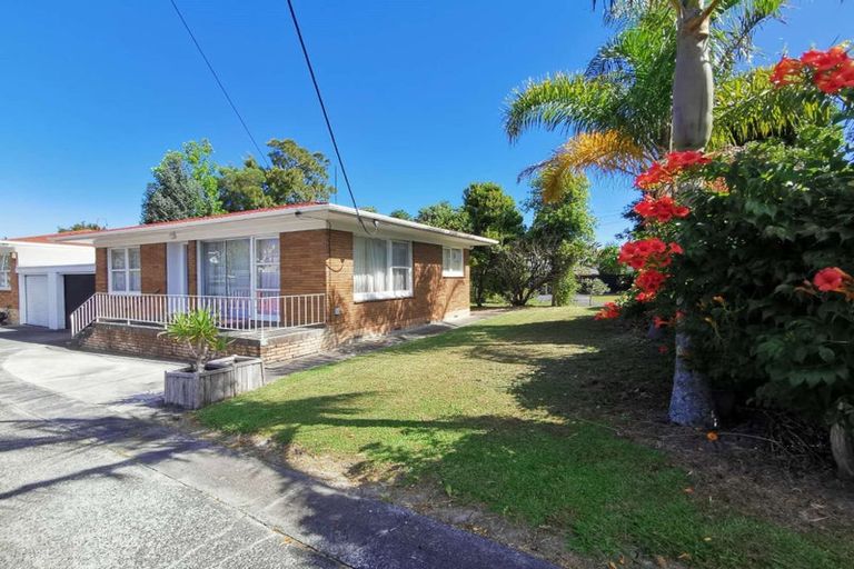 Photo of property in 1/3 Merriefield Avenue, Forrest Hill, Auckland, 0620