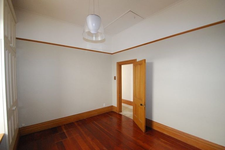 Photo of property in 128 Elizabeth Street, Mount Victoria, Wellington, 6011