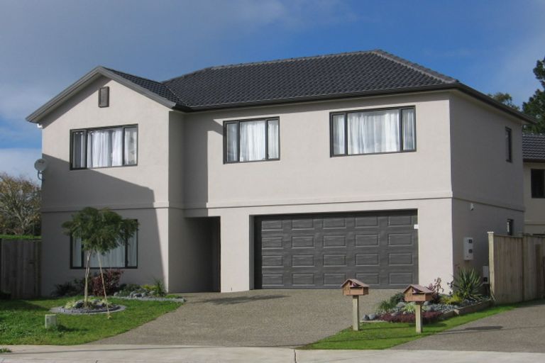 Photo of property in 21 Bridgefield Crescent, Flat Bush, Auckland, 2016