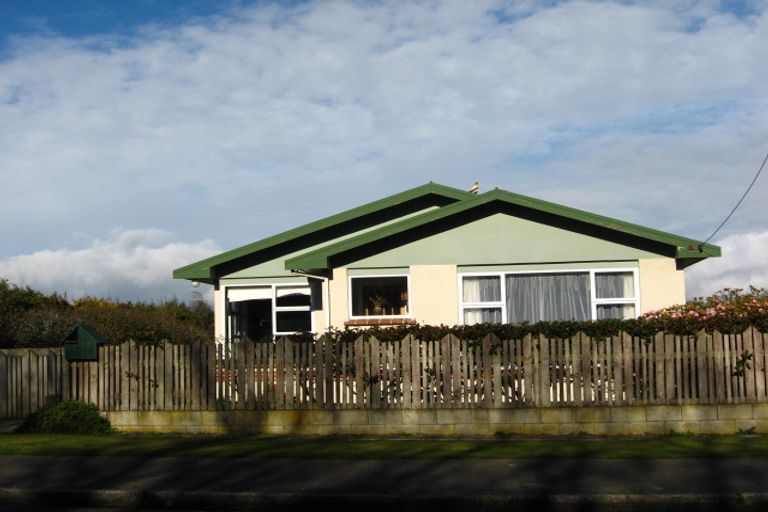 Photo of property in 55 Durham Street, Waikiwi, Invercargill, 9810
