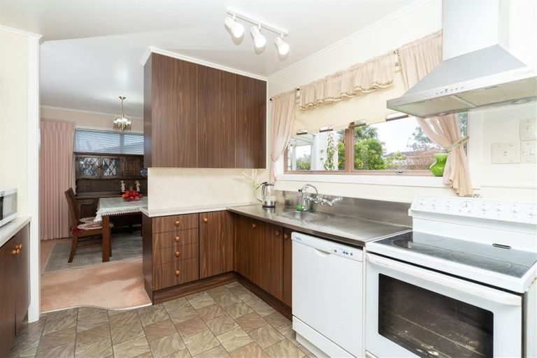 Photo of property in 43 Glen Lynne Avenue, Queenwood, Hamilton, 3210