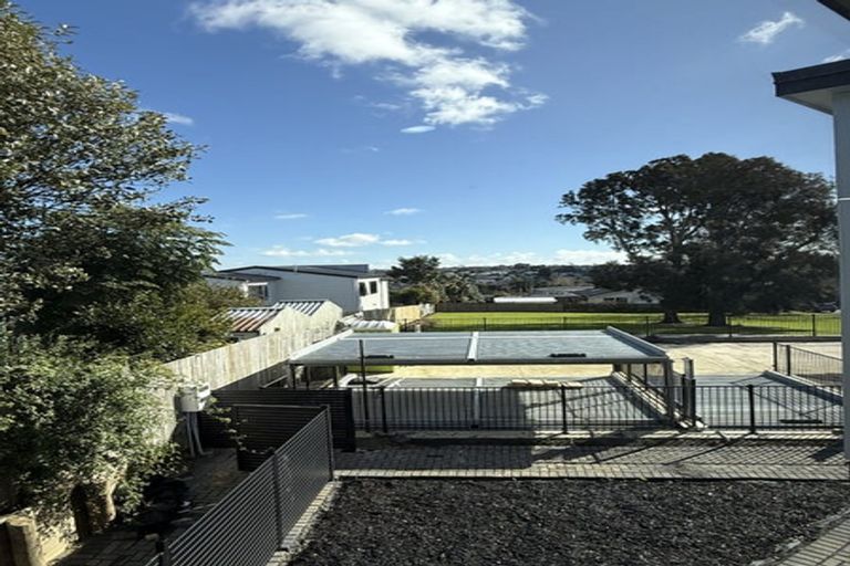Photo of property in 19 Yeoman Place, Howick, Auckland, 2014