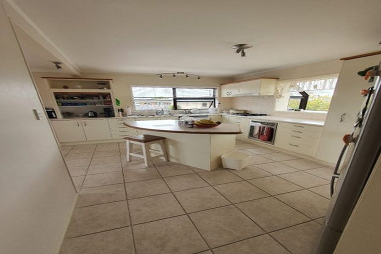 Photo of property in 227 Bucklands Beach Road, Bucklands Beach, Auckland, 2012