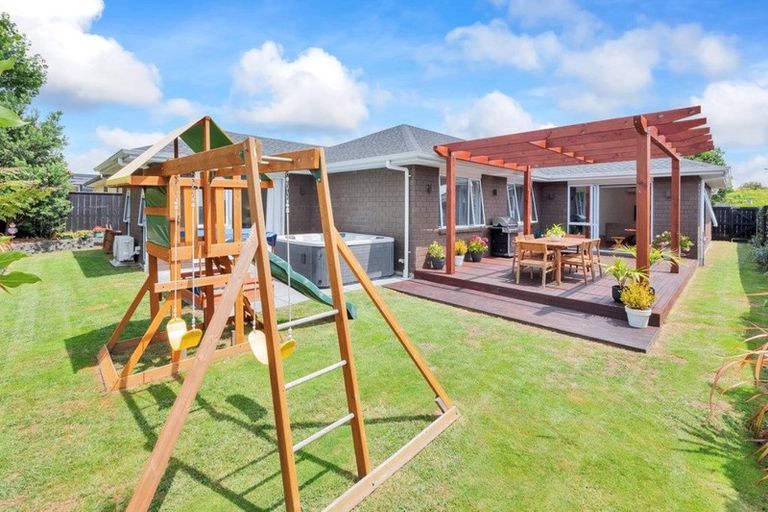 Photo of property in 157 Harbourside Drive, Karaka, Papakura, 2113