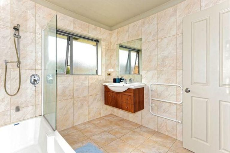 Photo of property in 10 Matthew Place, Aidanfield, Christchurch, 8025