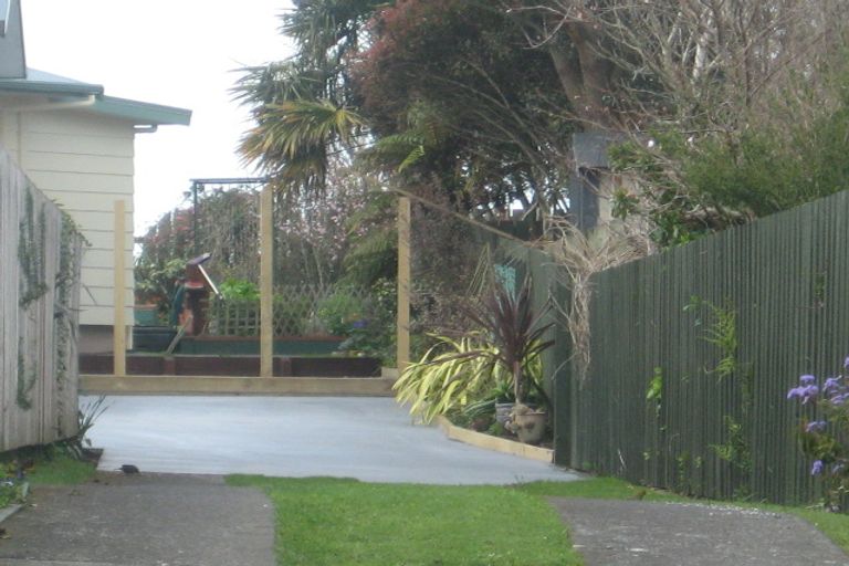 Photo of property in 19 Tuiti Street, Waitara, 4320