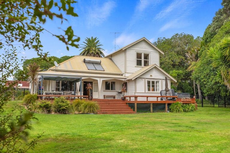 Photo of property in 122 No 2 Road, Te Puke, 3182