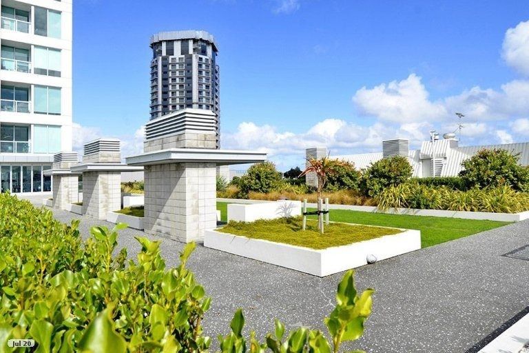 Photo of property in Sentinel Apartments, 2002/3 Northcroft Street, Takapuna, Auckland, 0622