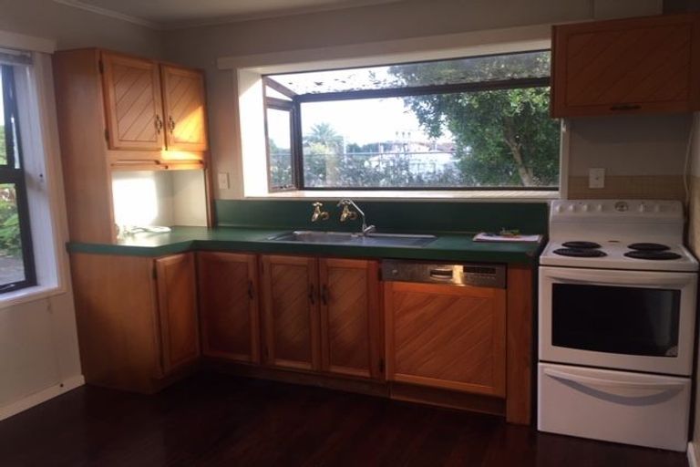 Photo of property in 1/169 Bayswater Avenue, Bayswater, Auckland, 0622