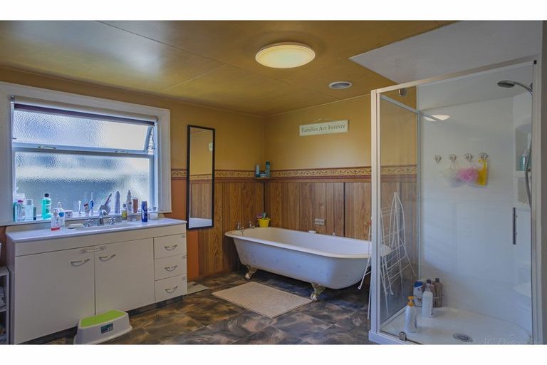 Photo of property in 54 Wilson Street, Geraldine, 7930