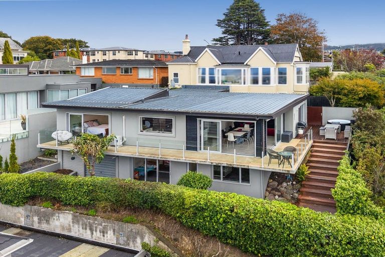 Photo of property in 10 Garfield Avenue, Roslyn, Dunedin, 9010