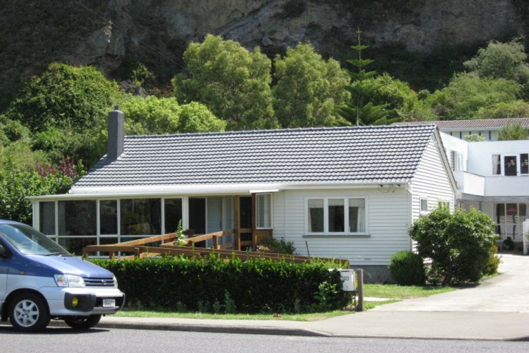 Photo of property in 2/58 Wakefield Avenue, Sumner, Christchurch, 8081