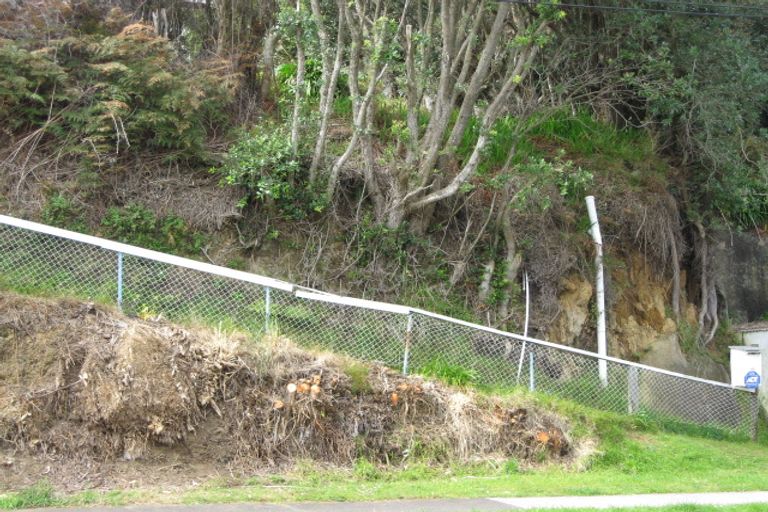 Photo of property in 19 Seaview Road, Marfell, New Plymouth, 4310