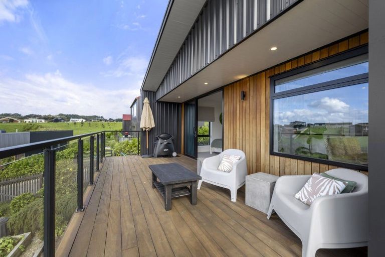 Photo of property in 15 Maataitai Road, Raglan, 3225
