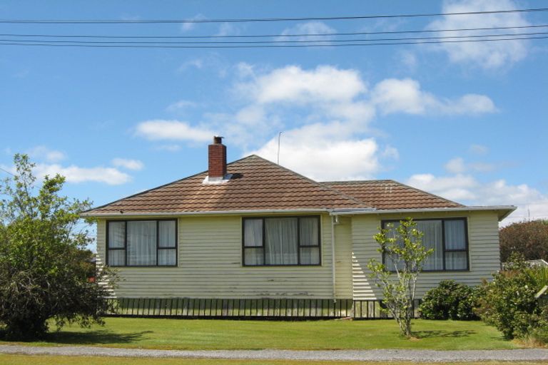 Photo of property in 1 Webb Street, Westport, 7825