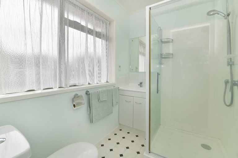 Photo of property in 55 Braemar Road, Castor Bay, Auckland, 0620