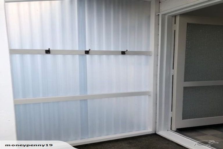 Photo of property in 12b Woodleigh Street, Frankleigh Park, New Plymouth, 4310