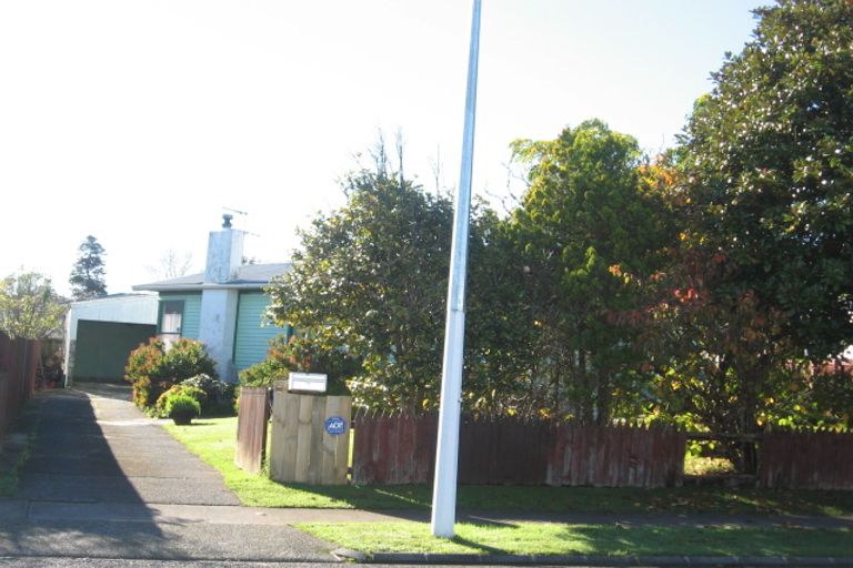 Photo of property in 40 Addington Avenue, Manurewa, Auckland, 2102