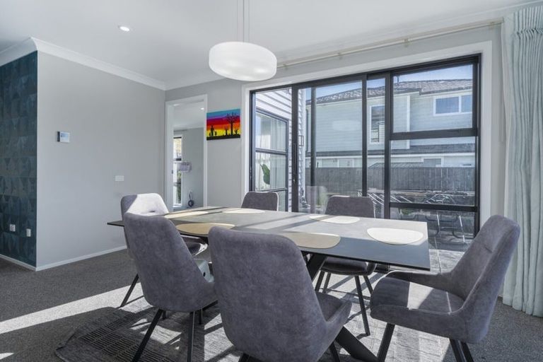 Photo of property in 14 Atherton Terrace, Churton Park, Wellington, 6037