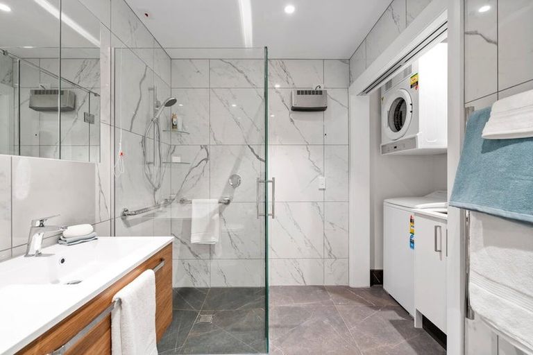 Photo of property in 14/30 Ambassador Glade, Orewa, 0931